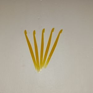 Tupperware Yellow Citrus Peelers (5) - NWOT